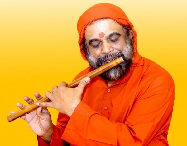 poornamritananda flute crop 600x470