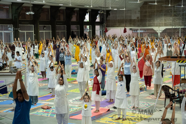 07 Dia internacional del Yoga Amritapuri 2023