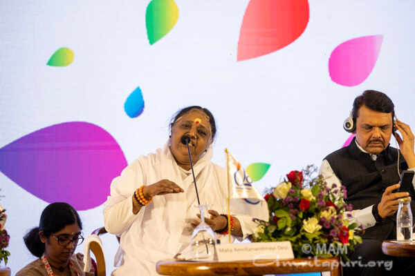 Amma Conferencia inaugural C 20 en Nagpur 03