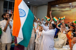 Celebración del día de la Independencia y Raksha Bandhan con Amma