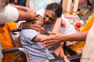 Amma con los niños con habilidades diferentes