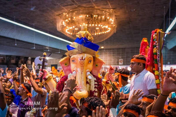 Ganesh Visarjan en Amritapuri Ashram