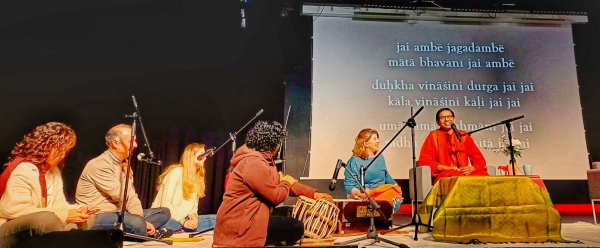 ENCUENTRO CON SWAMI SHUBAMRITANANDA PURI EN MADRID