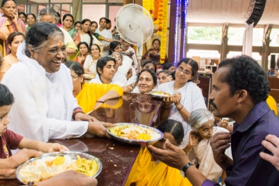 Celebraciones de Onam 2015 en Amritapuri