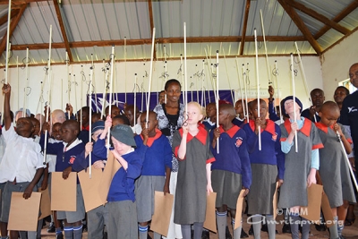 Bastón blanco para escolares en Kenia