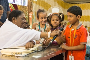 Amma en Palakkad: La armonía vital da felicidad, salud y longevidad