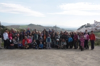 Voluntarios de Málaga plantando árboles